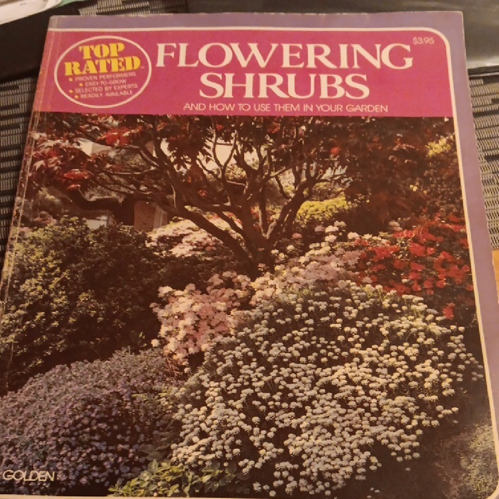 TOP RATED - FLOWERING SHRUBS 1983 Golden Press